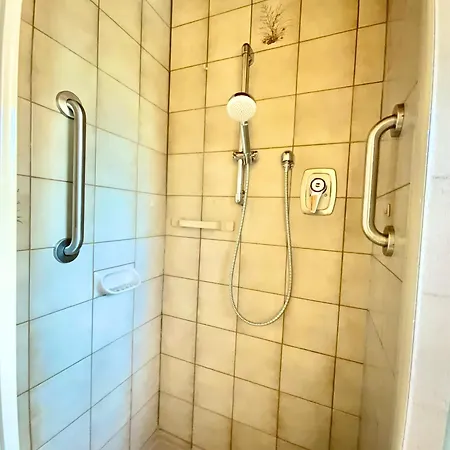 Garden Paradise - Ferienhaus Mit 400m2 Garten - Naehe Ossiacher See Holiday home Villach