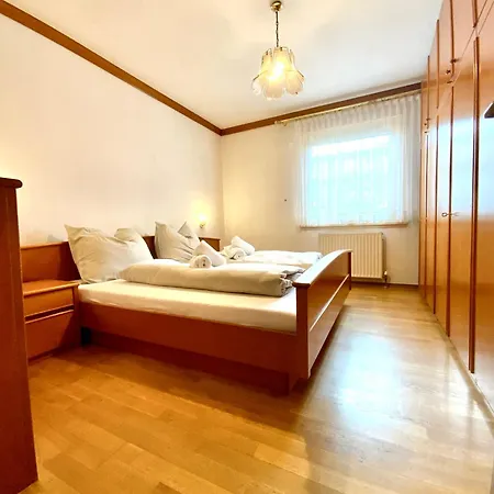 Garden Paradise - Ferienhaus Mit 400m2 Garten - Naehe Ossiacher See *