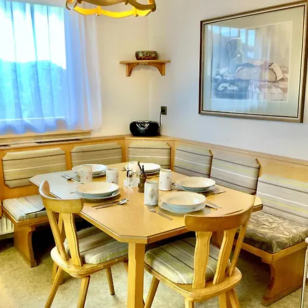 Holiday home Garden Paradise - Ferienhaus Mit 400m2 Garten - Naehe Ossiacher See